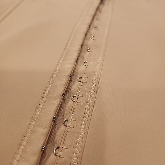 NWT Prima Valentina Ultra Slimming Cami Front Hook Closure Nude - Picture 5 of 7